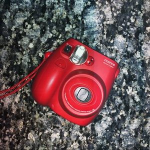 FUJIFILM INSTANT CAMERA